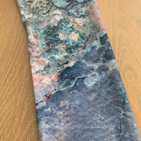 Jala Clothing Leggings, Size M - Picture 2 of 4